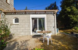 Awesome Home In Petreto Bicchisano - 6
