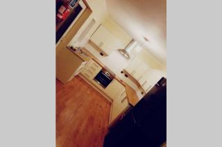 Swansea City Centre Townhouse - 7