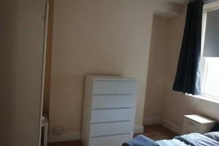 Swansea City Centre Townhouse - 6