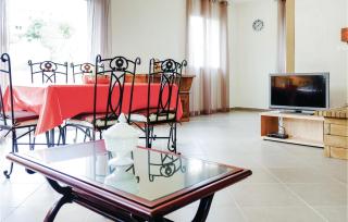 Amazing Apartment In Petreto-Biccisano - Petreto-Bicchisano - 8