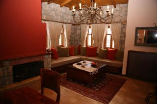 Roes Suites - Kato Loutraki - 5
