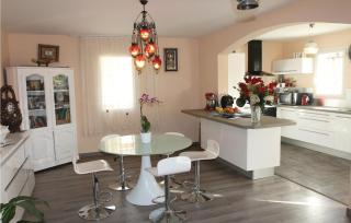 4 Bedroom Amazing Home In Les Angles - Les Angles Gard - 6