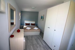 Santa Barbara Lakis Apartments - Perivolion - 4