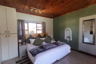 Cozy, peaceful garden cottage - 4