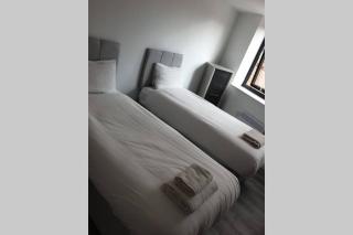 2 bedroom, 2 bathroom, New Apartment Watford Town Centre - Watford - 2