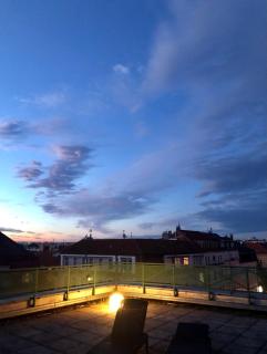 Romantic studio with jacuzzi - 7