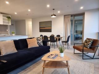 Union Green Apt w Stunning Views - Free Parking - 7