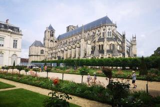 Aux 3 Maillets II Superbe appartement face à la cathédrale - 3