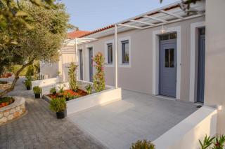 Dionisos Suites - Lixouri - 0