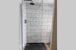 Duck & Heron Cottage - 1