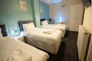 Irvine Riverside Guesthouse by Paymán Club - Irvine - 3
