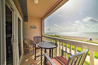 Oceanfront Corpus Christi Escape with Community Pool - Corpus Christi - 0