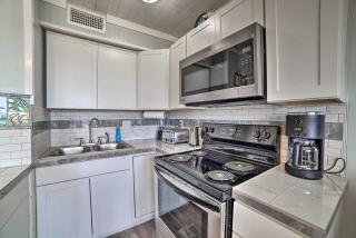 Oceanfront Corpus Christi Escape with Community Pool - Corpus Christi - 8