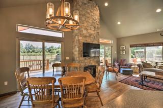 Rustic Cabin Near Mt Rainier Fire Pit and BBQ! - Packwood - 4