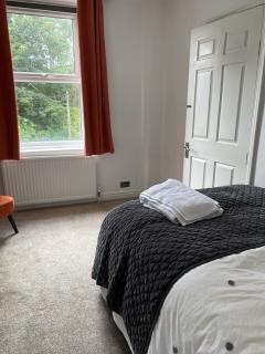4 Bedroom House in Harrogate Town Centre - 1