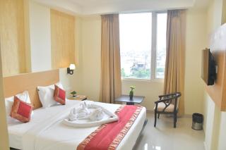 Hotel Yatharth Inn - 1