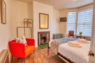 4 Bedroom House in central Bath with Garden & Free Private Parking - Bath - 0