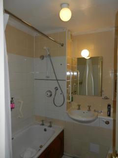 Schoolhouse Restaurant and Hotel - Swindon - 4