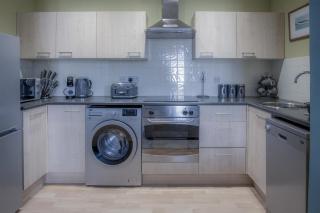 Flint House - 2 Bedroom Apartment - Tenby - 5