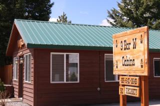 9 Bar W Cabins - West Yellowstone - 1