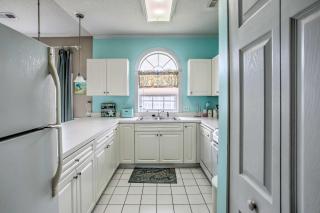 Lovely Myrtle Beach Condo 4 Mi to Boardwalk! - Myrtle Beach - 3
