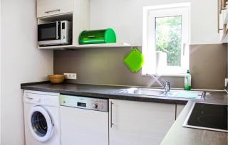 Awesome Apartment In Otterndorf - Otterndorf - 2