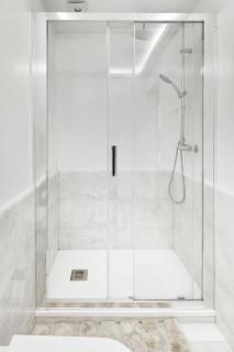 Room With Private Bathroom -Alcantara - 8