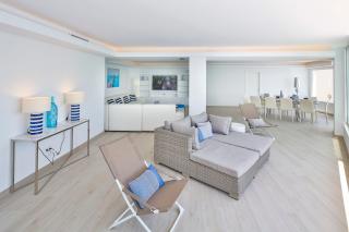 Puerto Banus Frontline 5 Beds Spectacular Apartment - 3