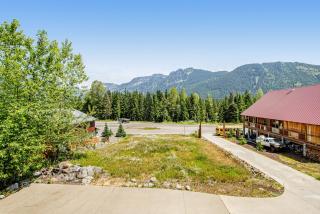 Log Cabin Luxury - 7