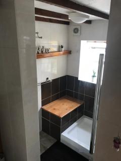 North Bay Holiday Apartment with Internet, Smart TV's and Patio Area - 1