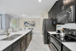 Brand New Storey Lake Resort With Water Slides townhouse - 3