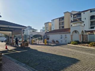 Island Club by Smart City Stays - 5