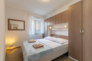 Apartments Sonja - Pučišća - 1