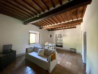 Window to Bagno Vignoni - 6