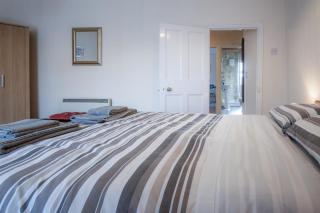 Dragons Den - 2 Bedroom Apartment - Tenby - Tenby - 4