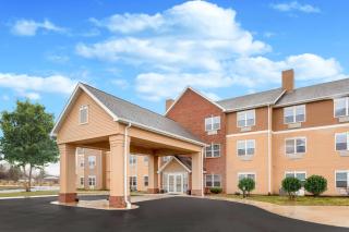 AmericInn by Wyndham Fulton Clinton - Fulton - 9
