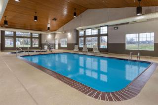 AmericInn by Wyndham Fulton Clinton - Fulton - 5
