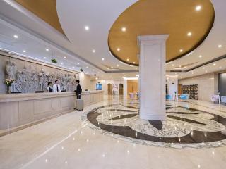 Vienna International Hotel Zhuhai Golden Phoenix - Zhuhai - 9