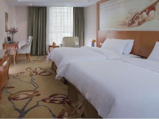 Vienna Hotel(Zhangzhou Jiaomei WanYi square store) - 7