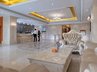 Vienna Hotel(Zhangzhou Jiaomei WanYi square store) - 4