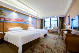 Vienna Hotel Qinzhou North Area Plaza - Qinzhou - 0