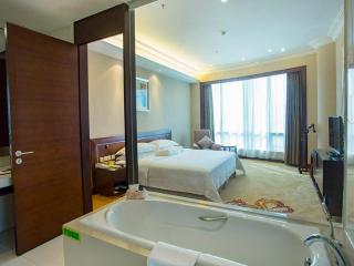 Vienna International Hotel Shenzhen Hua'nan City - Longgang - 9