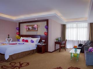 Vienna Hotel Shenzhen Guanlan Tangren Street - 1