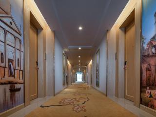 Vienna International Hotel (Guangdong Yunfu Emerging New City Plaza Store) - Dongkou - 2