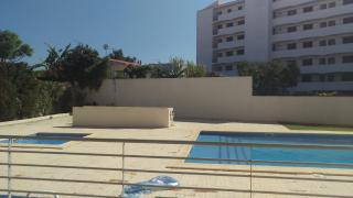 Modern 3 Bedroom Pool View. - 7