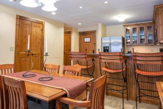 One Bedroom Condo with Large Balcony over Mountaineer Square condo - 6