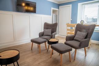 Great Glen Way Canal Side Apartment - 5