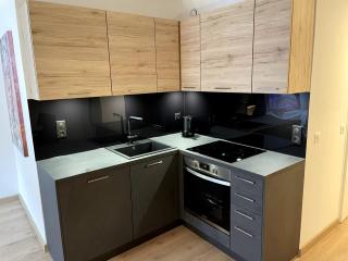 Très bel appartement T2 de standing entièrement meublé à 5 min à pied du centre. - 6