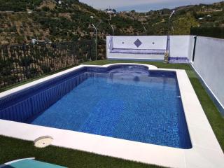 Casa Rural La Revuelta con las mejores vistas a la naturaleza - Yunquera - 3