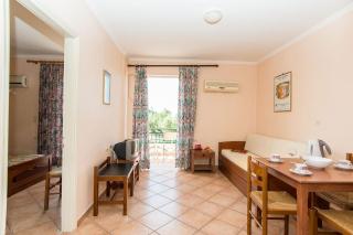 Dionysia's Apartments - Tsilivi - 2